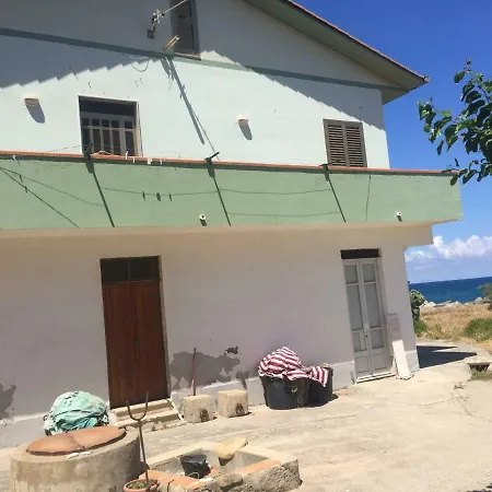 Apartament Xenia Mongiove